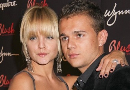 Mena Suvari and Simone Sestito. Photo: PRN / PR Photos