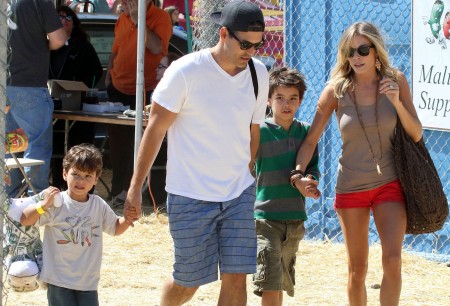 LeAnn Rimes, Eddie Cibrian with kids Jake and Mason Cibrian. Photo: FAMEFLYNET