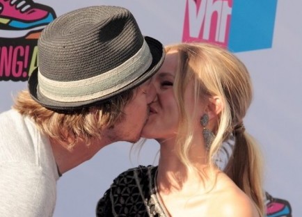 Dax Shephard and Kristen Bell. Photo: Tina Gill / PR Photos