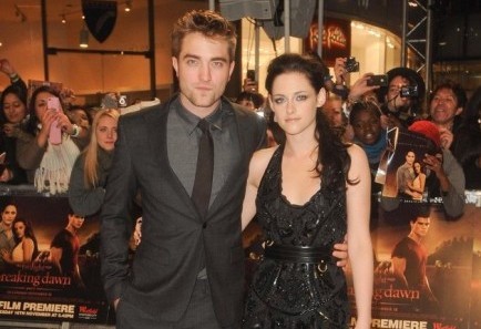 Robert Pattinson and Kristen Stewart. Photo: Solarpix / PR Photos