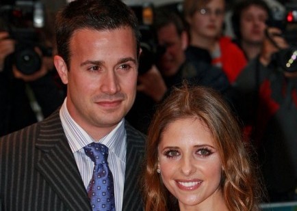 Freddie Prinze Jr. and Sarah Michelle Gellar. Photo: Solarpix / PR Photos