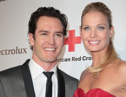 Mark-Paul Gosselaar and Catriona McGinn. Photo: Tina Gill / PR Photos