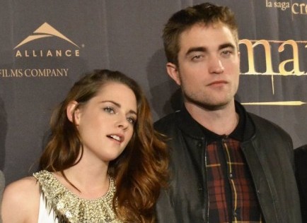 Kristen Stewart and Robert Pattinson. Photo: Solarpix / PR Photos