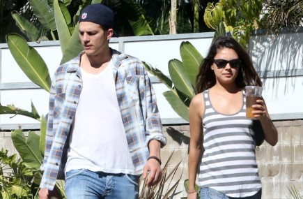Ashton Kutcher and Mila Kunis. Photo: FAMEFLYNET PICTURES