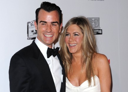 Justin Theroux and Jennifer Aniston. Photo: KM/FAMEFLYNET PICTURES