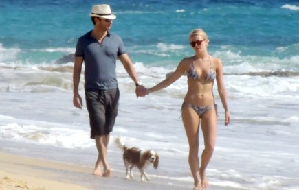 Ryan Seacrest and Julianne Hough. Photo: GTRES/FAMEFLYNET PICTURES