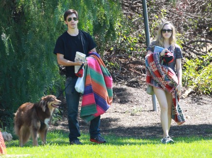 Justin Long and Amanda Seyfried. Photo: Rocstar/RR/FAMEFLYNET PICTURES