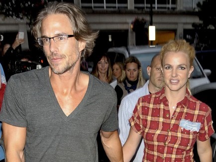 Jason Trawick and Britney Spears. Photo: FlynetUK/FAMEFLYNET